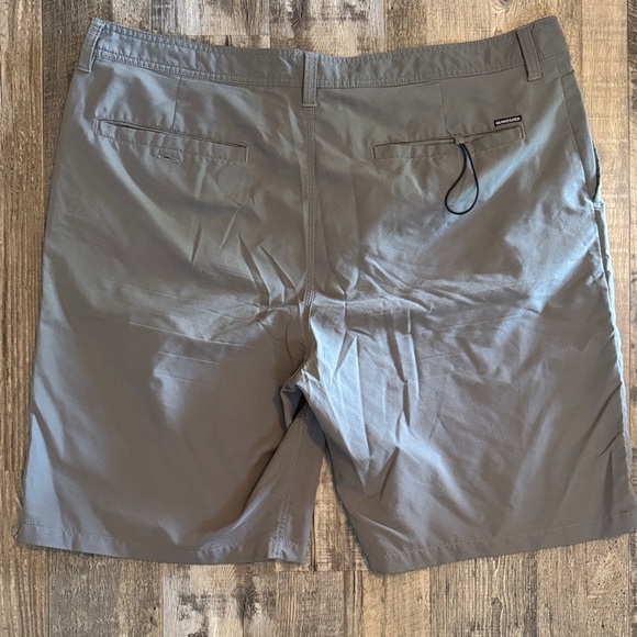 Quiksilver Men's Charcoal Flat Front Shorts - Picture 6 of 6